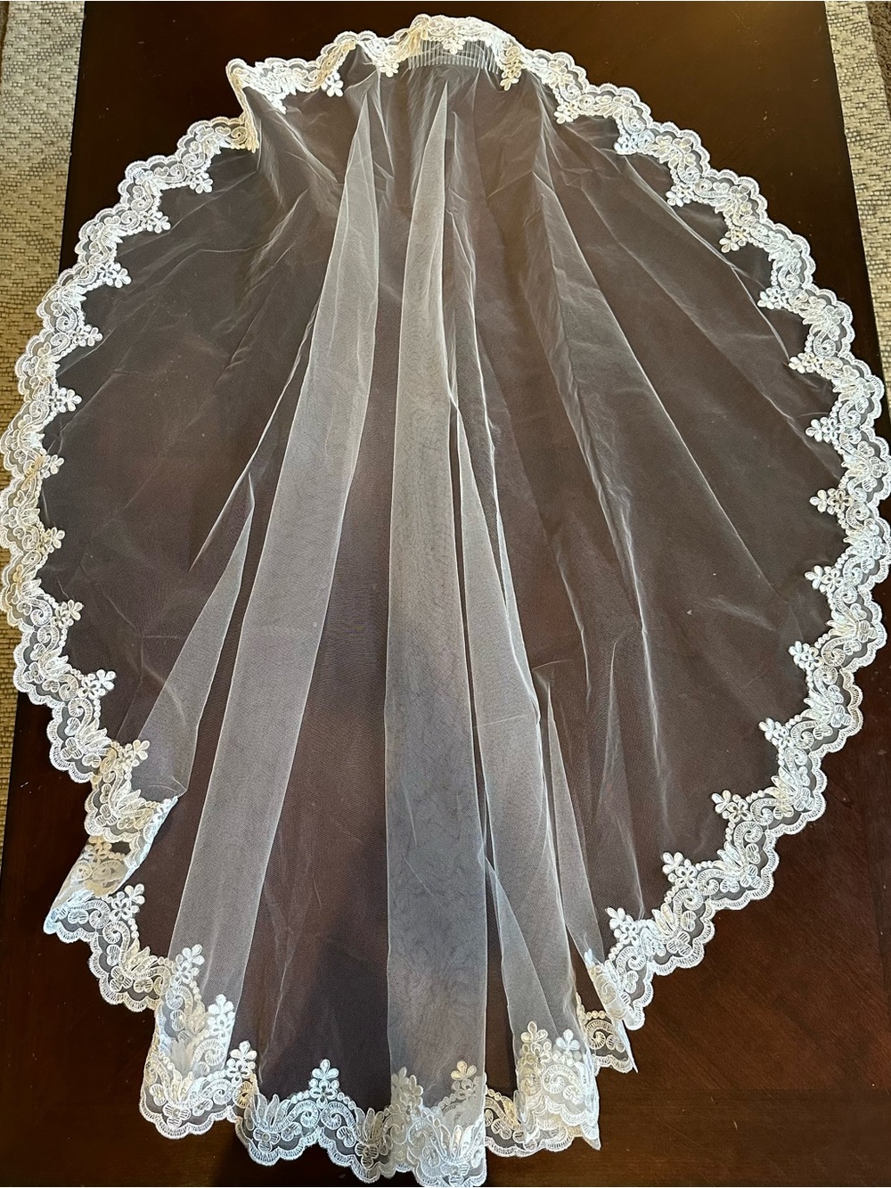 Lucky Collections 44” Mantilla Bridal Veil, NEW w/tags